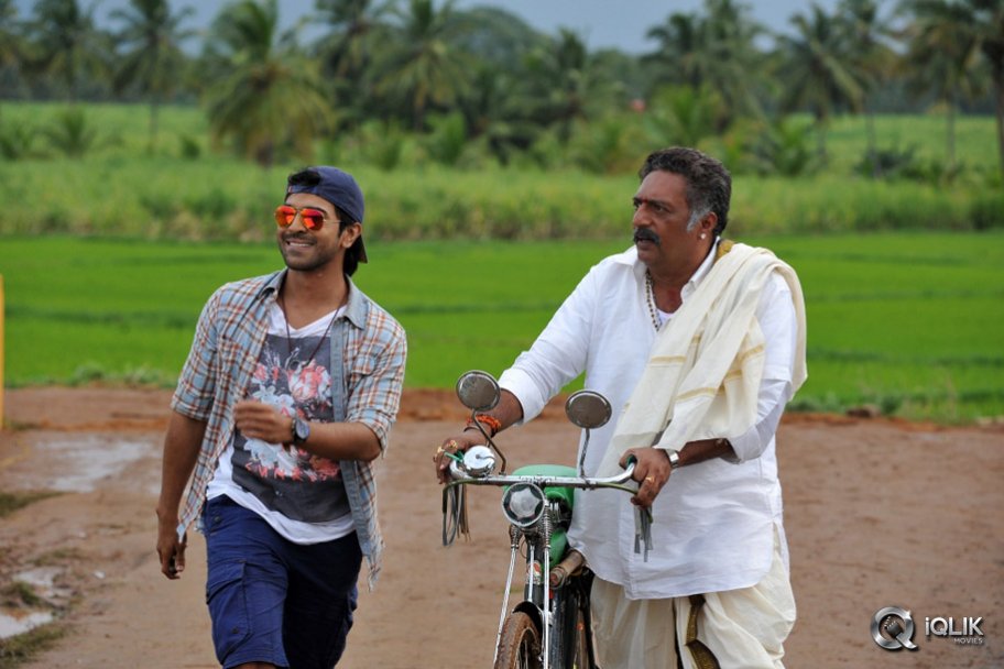 Govindhudu Andari Vaadele